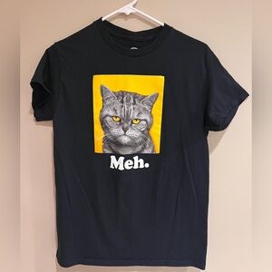New Men’s Cat Black Graphic T-Shirt Meh with Yellow eyes and background Size SM